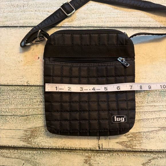 Lug black quilted small adjustable crossbody purse. - Picture 3 of 10